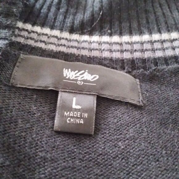 Mossimo V-Neck Sweater Dress - Picture 6 of 7